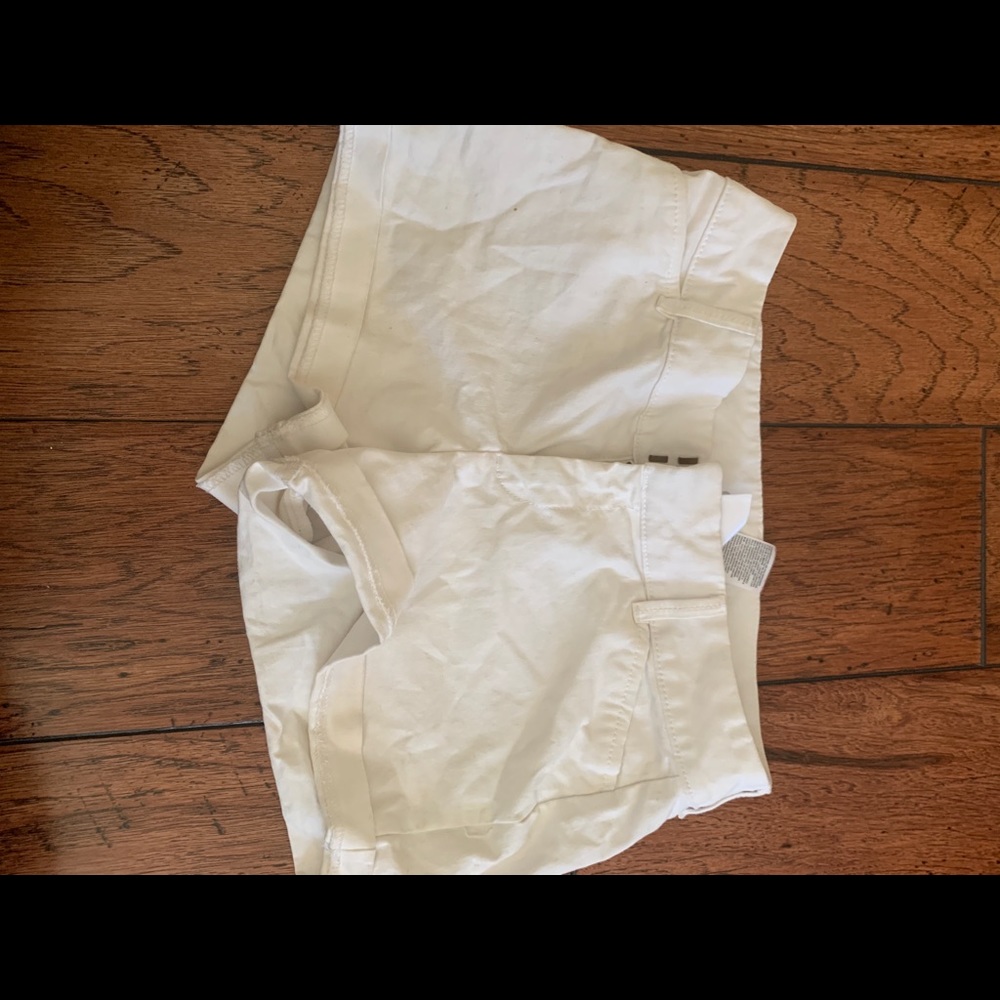 Old navy white shorts